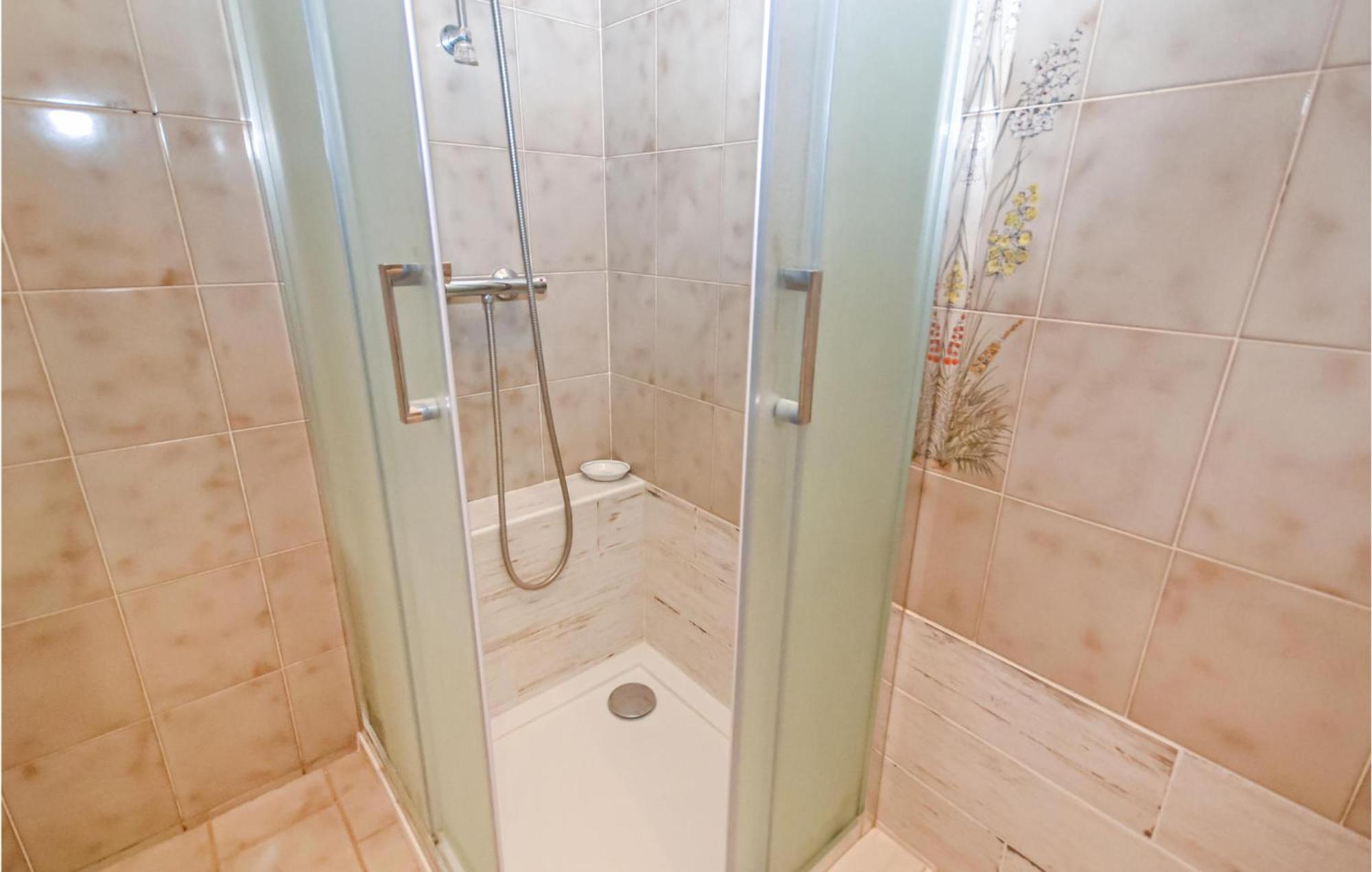 1 Bedroom Pet Friendly Home In Entrechaux Zewnętrze zdjęcie